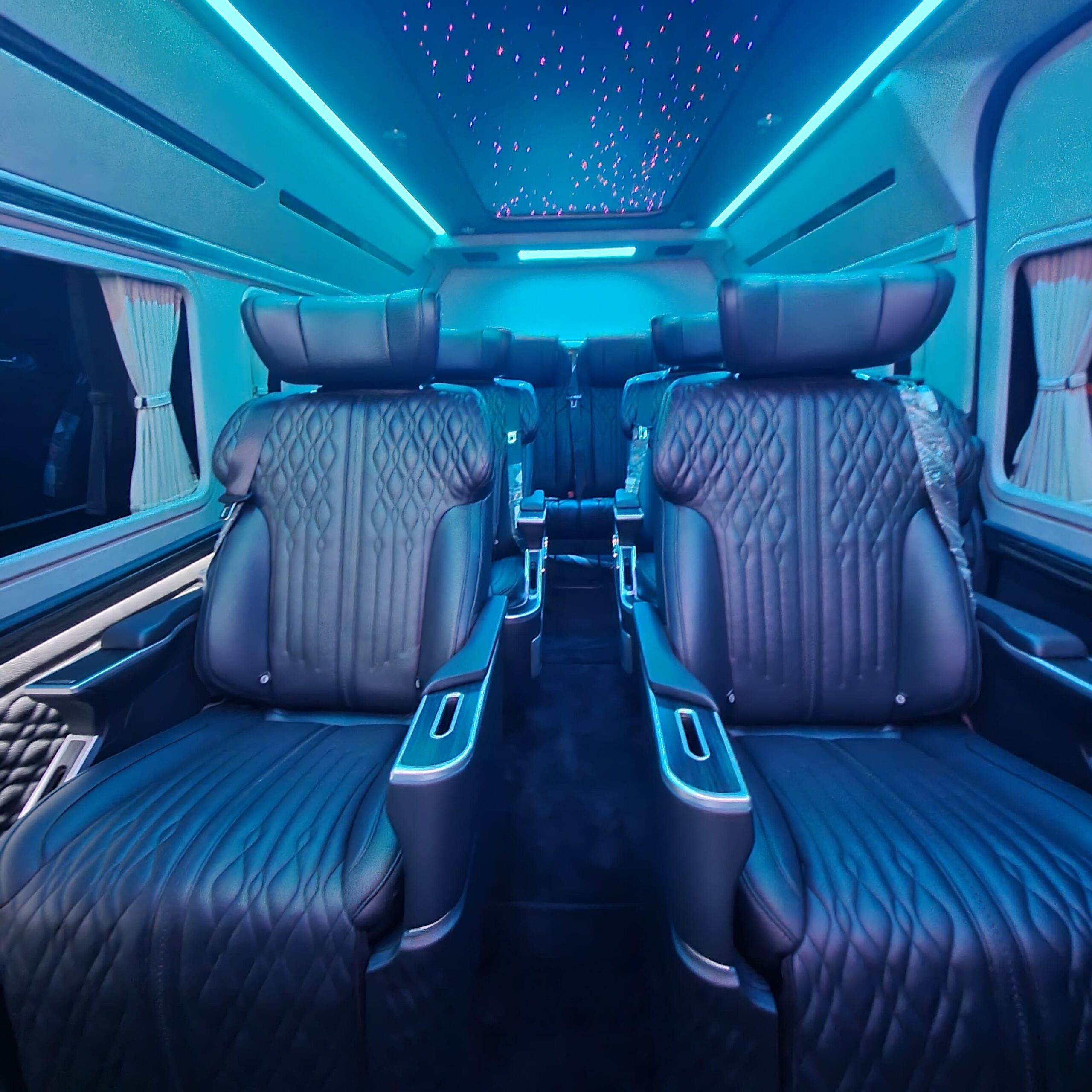 Hiace Premio Luxury VIP