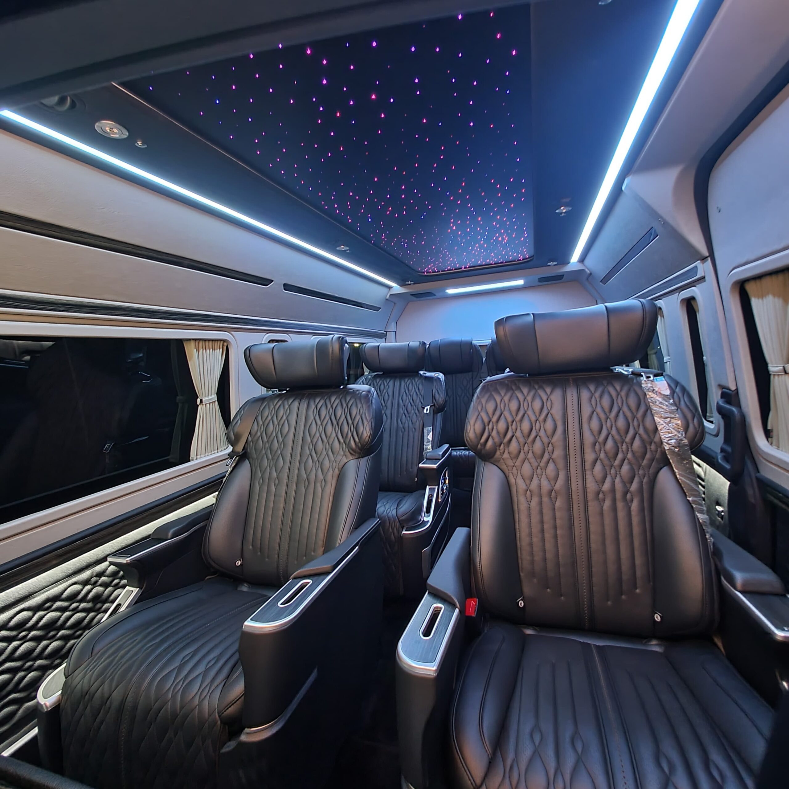 Hiace Premio Luxury VIP