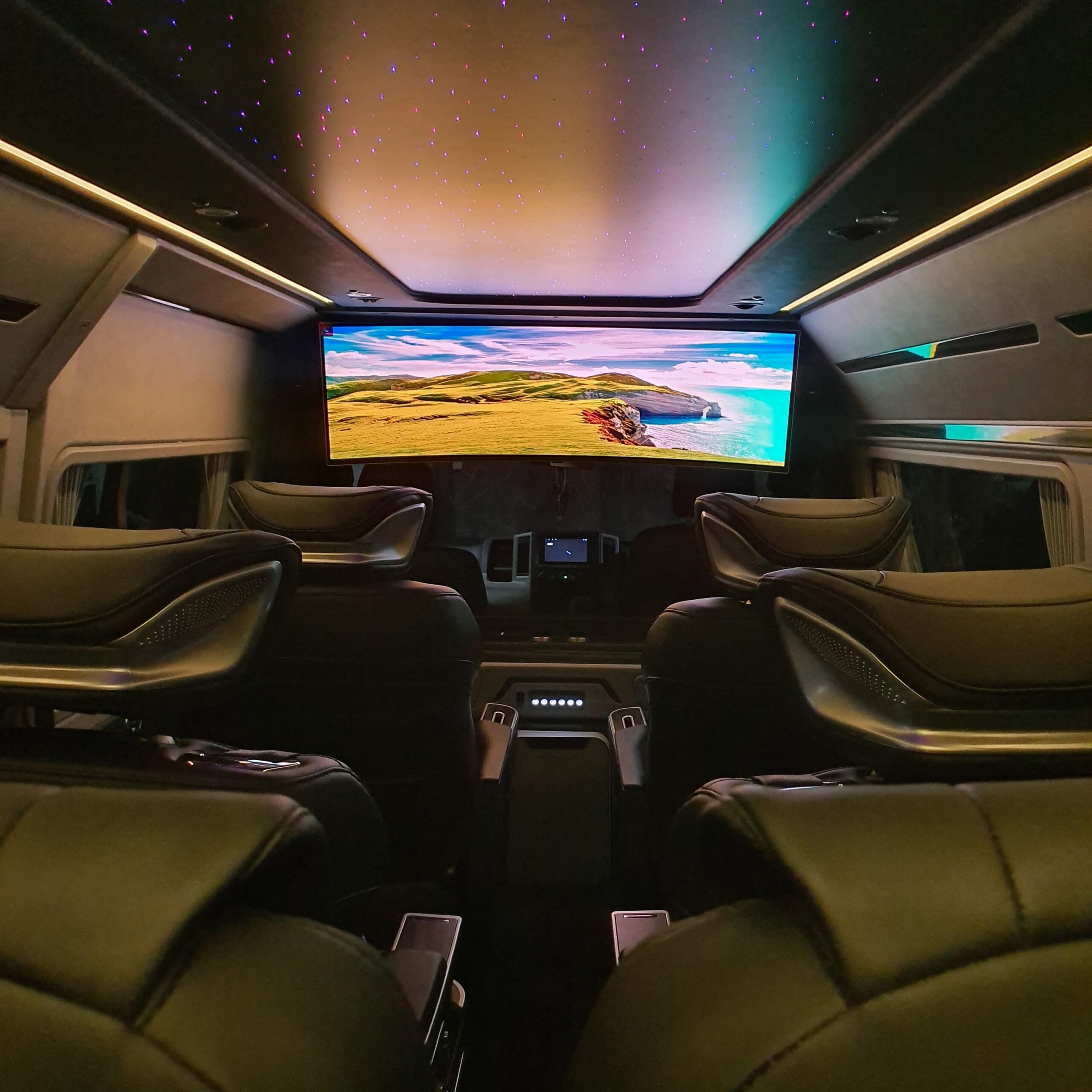 Interior Hiace Premio Luxury
