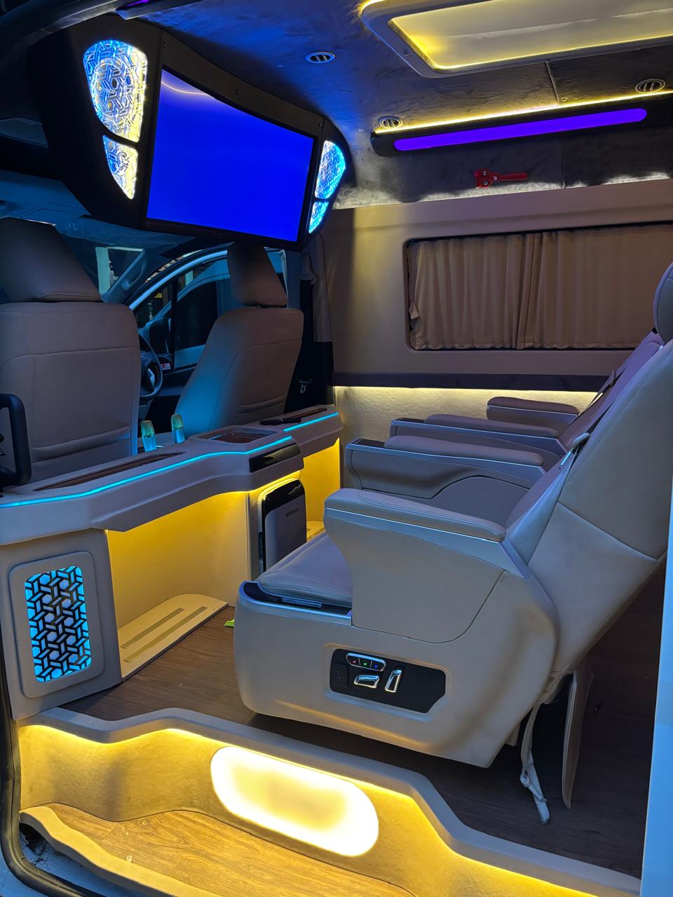 Hiace Premio Luxury Jakarta