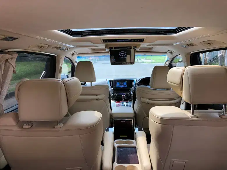 Kursi depan Toyota Alphard Gen 3