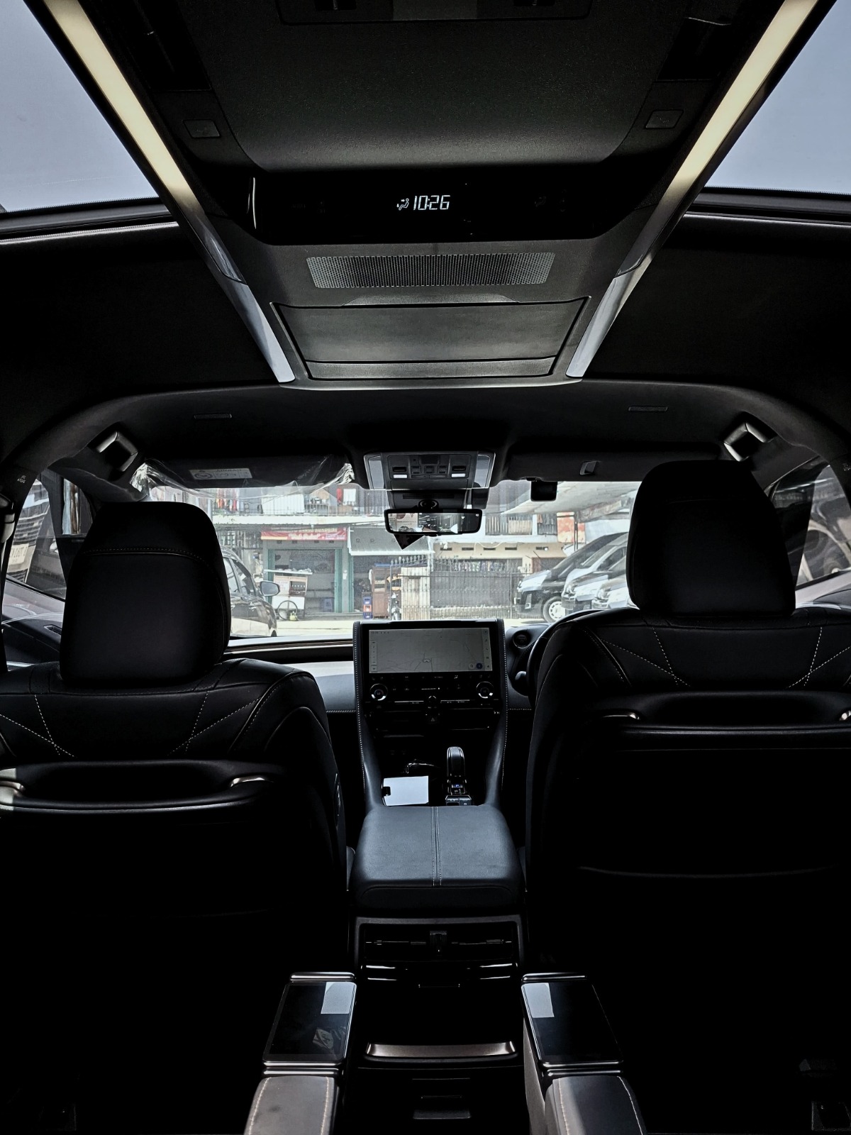 Kabin Toyota Alphard Gen 4 Hybrid